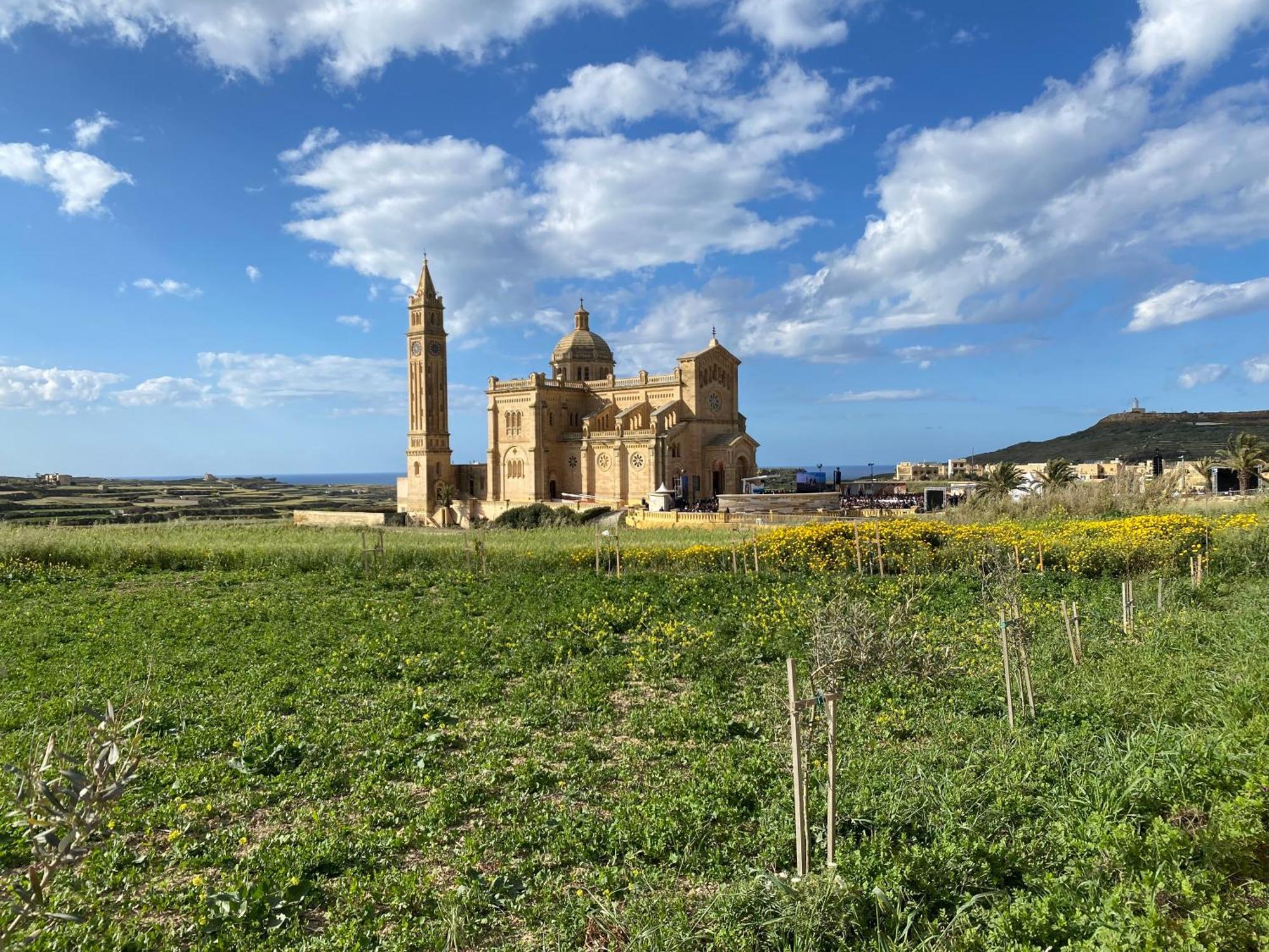 Gozo Dwejra Views * San Lawrenz